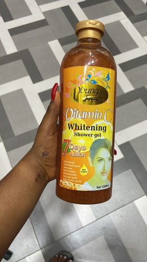 [5634] YOUNG & FRESH VITAMIN C WHITENING SHOWER  1200mlGEL 1200ml